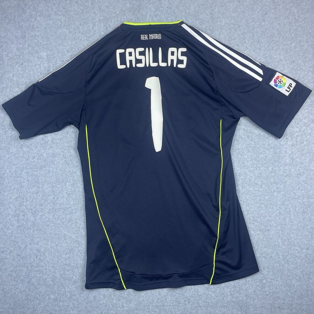 Real Madrid 2010-11 Away Shirt CASILLAS 1 Adidas Soccer Jersey Vintage LFP Men M - Picture 2 of 14